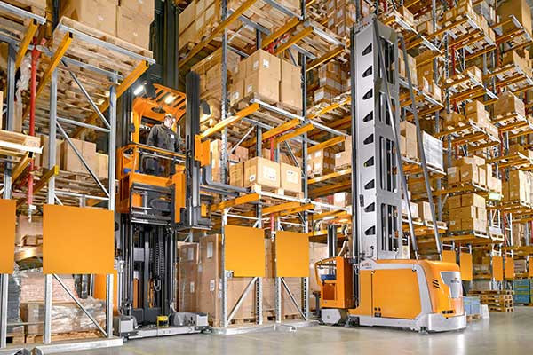 scania-case-construction-still-material-handling-equipment-al-shirawi-big-12